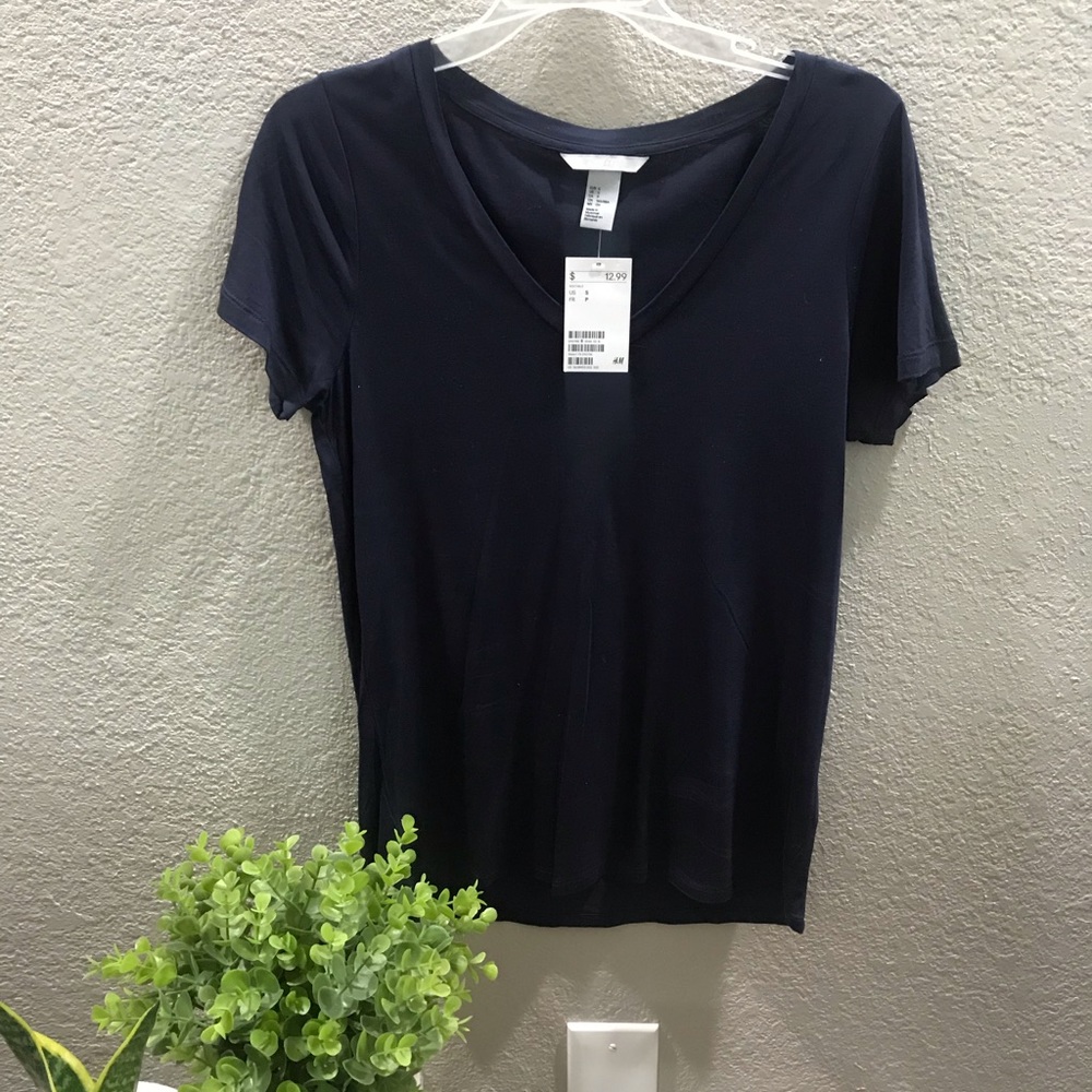 🌵ESSENTIAL V NECK🌵